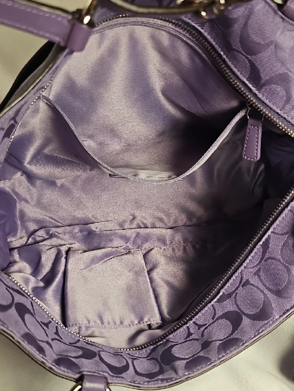 Coach Purple Signature Tote with Matching Wallet and Checkbook Cover - Picture 13 of 16